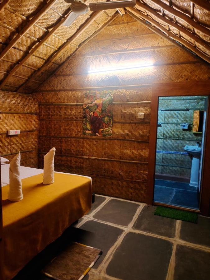 האמפי Waterfall Guesthouse מראה חיצוני תמונה
